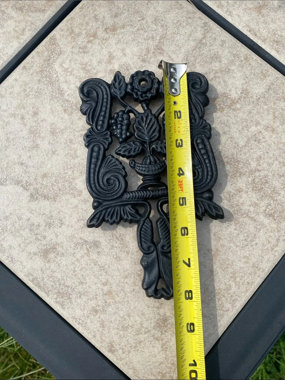 Vintage Wilton Black Cast Iron 4 Peg Countertop Hot Plate Trivet or Wall Art